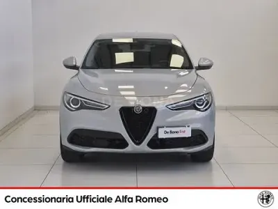 Usata Alfa Romeo Stelvio Sprint 190 CV (139 kW) 2021 Bianco SUV