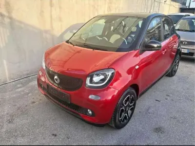 Usata Smart ForFour Passion 71 CV (52 kW) 2015 Utilitaria