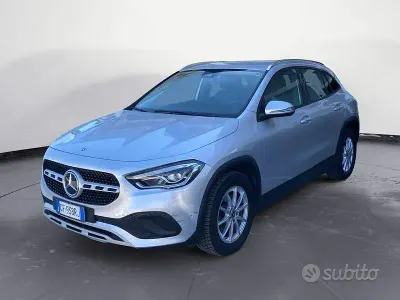 Usata Mercedes GLA200 Business 150 CV (110 kW) 2021 Grigio SUV