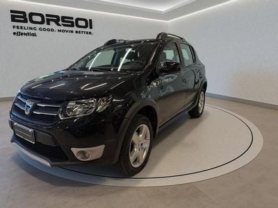 Usata Dacia Sandero Stepway 90 CV (66 kW) 2013 Nero metallizzato Berlina
