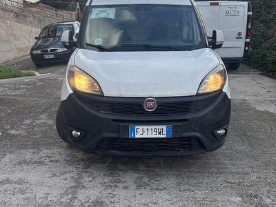 Usata Fiat Doblò Lounge 120 CV (88 kW) 2017 Monovolume