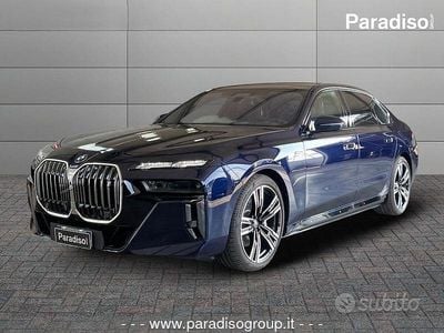 Nuova BMW i7 Comfort Edition 400 kW (544 CV) 2025 Grigio Berlina