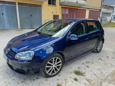 Usata VW Golf IV Comfortline 105 CV (77 kW) 2006 Berlina