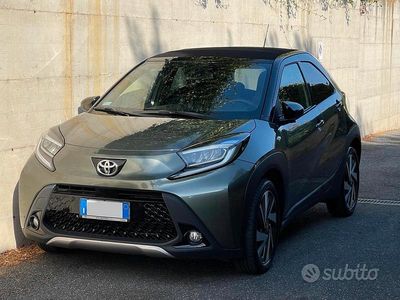 Second-hand Toyota Aygo X Lounge 72 CP (52 kW) 2022 Verde SUV