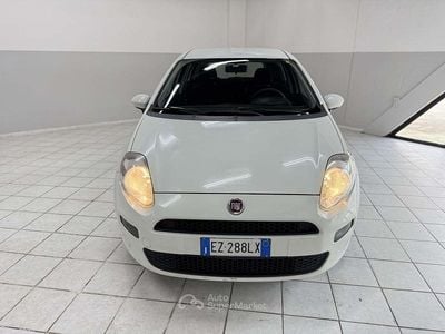 Usata Fiat Punto Evo Lounge 75 CV (55 kW) 2015 Bianco Utilitaria