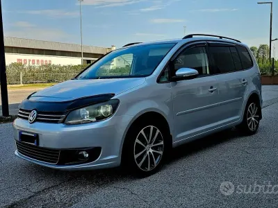 Usata VW Touran Comfortline 105 CV (77 kW) 2011 Grigio Monovolume