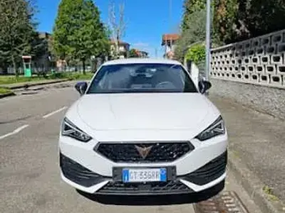 Usata Cupra Leon 150 CV (110 kW) 2024 Berlina