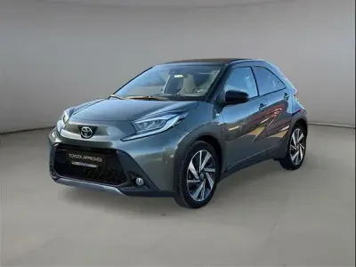 Usata Toyota Aygo X Lounge 72 CV (52 kW) 2022 Verde SUV