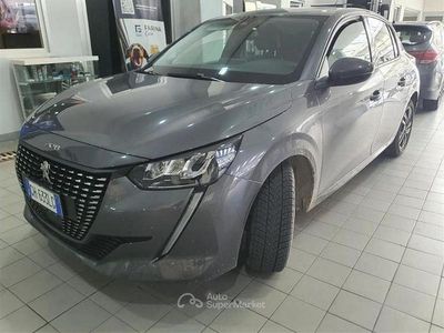 Usata Peugeot 208 Allure 101 CV (74 kW) 2021 Grigio scuro / metallizzato Utilitaria
