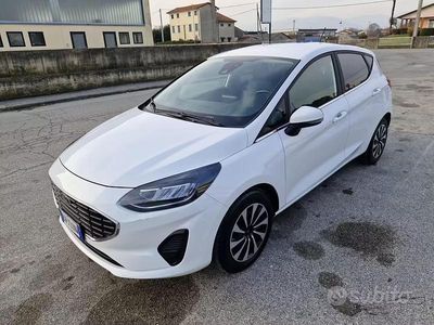 Usata Ford Fiesta 75 CV (55 kW) 2023 Bianco Utilitaria