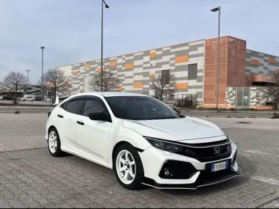 Usata Honda Civic Elegance 126 CV (92 kW) 2020 Bianco Berlina