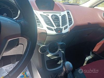 Usata Ford Fiesta 68 CV (50 kW) 2011 Utilitaria