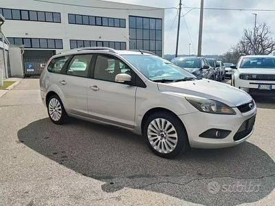 Usata Ford Focus 145 CV (106 kW) 2008 Grigio Station wagon