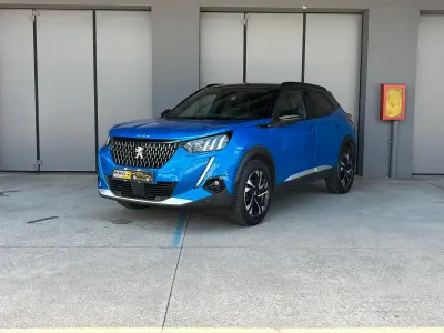 Usata Peugeot 2008 GT 131 CV (96 kW) 2022 Bluazzurro SUV