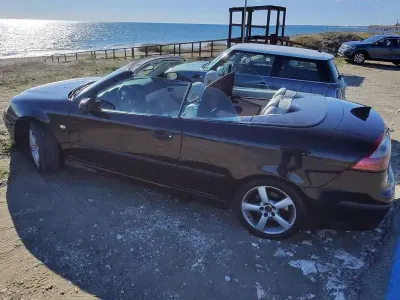 Usata Saab 9-3 Cabriolet Vector 150 CV (110 kW) 2006 Nero Cabrio