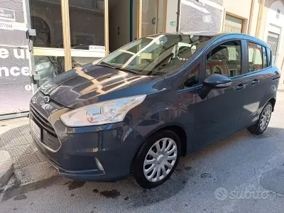 Usado Ford B-MAX Business Edition 95 CV (69 kW) 2013 Azul Monovolumen