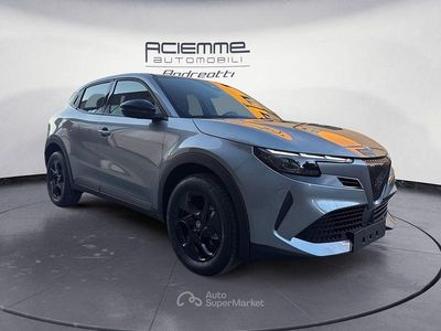 Nuova Alfa Romeo Junior 145 CV (106 kW) 2026 Gray SUV