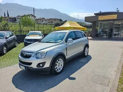 Usado Opel Antara Cosmo 163 CV (119 kW) 2011 Plateado SUV