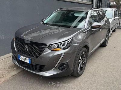 Usata Peugeot 2008 Allure 110 CV (80 kW) 2021 Grigio scuro / metallizzato SUV