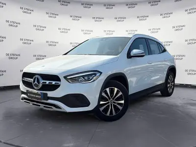 Usata Mercedes GLA180 116 CV (85 kW) 2022 Bianco polare SUV