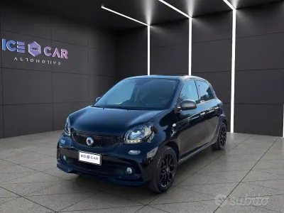 Usata Smart ForFour Superpassion 71 CV (52 kW) 2019 Nero Utilitaria