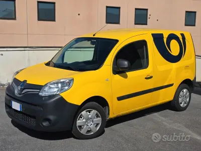 Usata Renault Kangoo 90 CV (66 kW) 2018 Giallo Monovolume