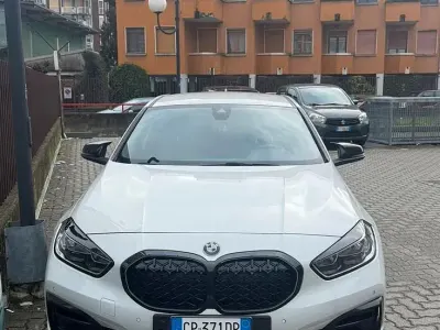 Usata BMW 118 Advantage 136 CV (100 kW) 2020 Bianco Berlina