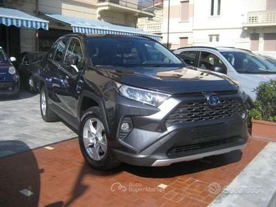 Usata Toyota RAV4 Hybrid Business Edition 218 CV (160 kW) 2021 Antracite metallizzato SUV