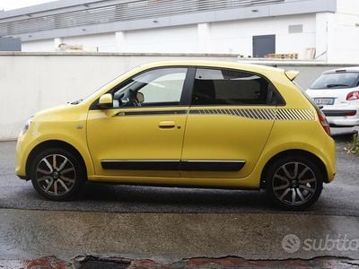 Usata Renault Twingo Life 69 CV (50 kW) 2016 Giallo Utilitaria