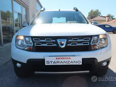 Usata Dacia Duster Ambiance 109 CV (80 kW) 2015 Bianco SUV