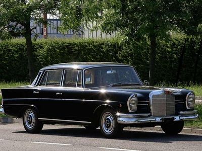 Usata 1961 Mercedes 220 | 25.000 €