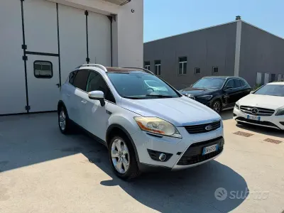 Usata Ford Kuga Titanium 136 CV (100 kW) 2009 Grigio SUV