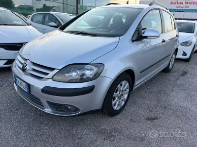 Usata VW Golf Plus Cross Sportline 105 CV (77 kW) 2008 Grigio Monovolume