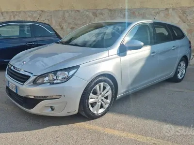 Usata Peugeot 308 Business-Line 92 CV (67 kW) 2015 Grigio Station wagon