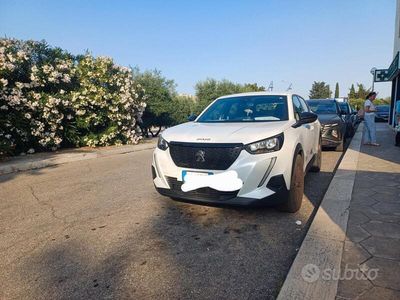 Usata Peugeot 2008 82 CV (60 kW) 2023 Bianco SUV
