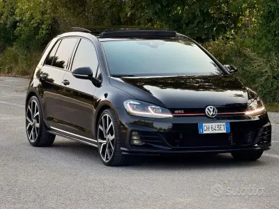 Usata VW Golf VII GTI 220 CV (161 kW) 2019 Nero Berlina