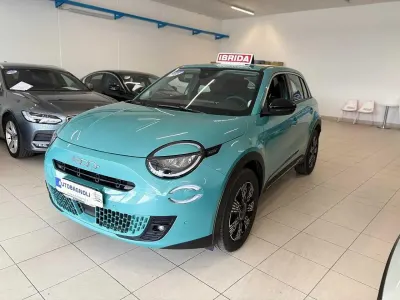 Usata Fiat 600 Pop 145 CV (106 kW) 2025 Blu SUV