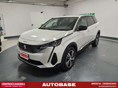 Usata Peugeot 5008 Allure 131 CV (96 kW) 2023 Bianco SUV