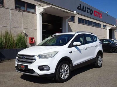 Usata Ford Kuga S 120 CV (88 kW) 2017 Bianco SUV