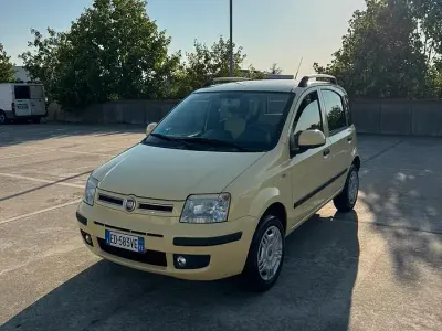 Usata Fiat Panda 60 CV (44 kW) 2010 Giallo Utilitaria