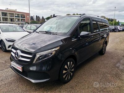 Usata Mercedes V220 Exclusive 163 CV (119 kW) 2022 Nero Monovolume