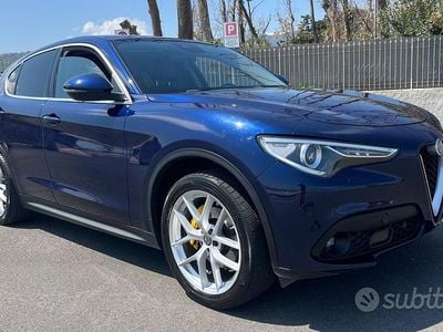 Usata Alfa Romeo Stelvio Executive 190 CV (139 kW) 2019 Blu/azzurro SUV