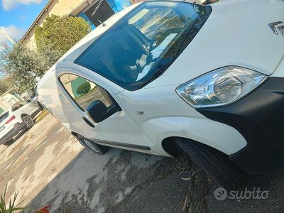 Usata Citroën Nemo 75 CV (55 kW) 2017 Bianco Monovolume