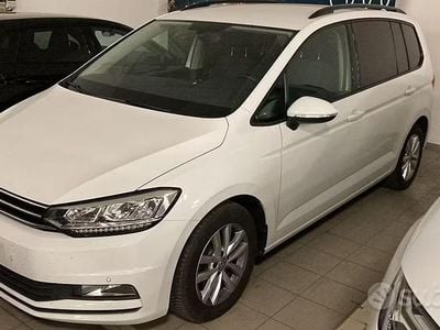 Usata VW Touran Business 150 CV (110 kW) 2016 Bianco Monovolume