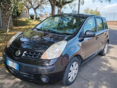 Usata Nissan Note 88 CV (64 kW) 2009 Nero Utilitaria