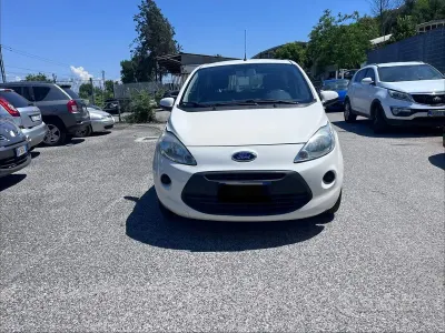 Usata Ford Ka Titanium 69 CV (50 kW) 2014 Bianco Berlina