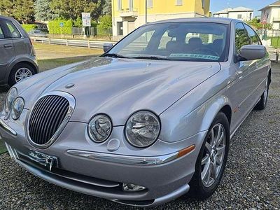 Usata Jaguar S-Type S 276 CV (202 kW) 2000 Argento Berlina