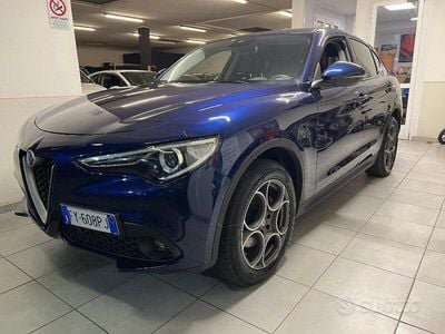 Usata Alfa Romeo Stelvio Lusso 210 CV (154 kW) 2019 Blu montecarlo SUV