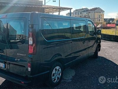 Usata Renault Trafic 150 CV (110 kW) 2024 Nero Monovolume