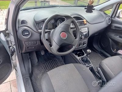 Usata Fiat Punto 2015 Grigio Utilitaria